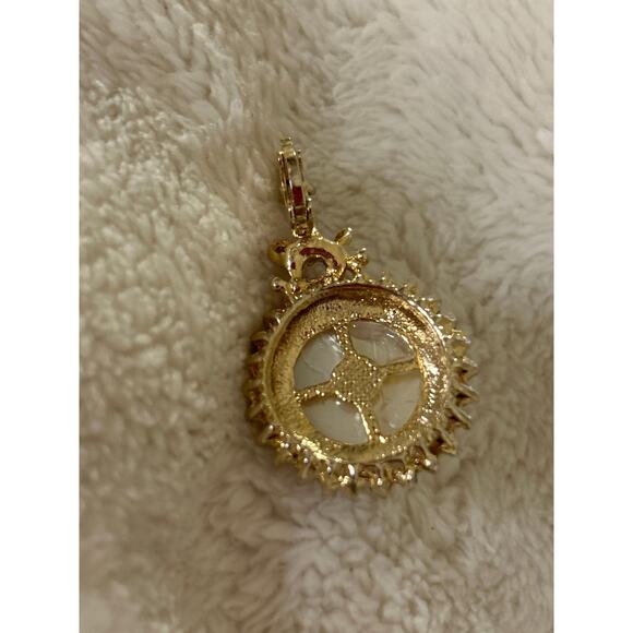 Vintage Gold and Pearl Pendant - Picture 4 of 5